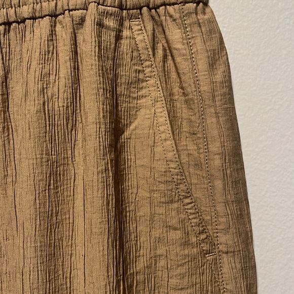 MADEWELL (NWT) Khaki Crinkle Crepe Pull On Wide Leg Cropped Pants, Size S - Picture 8 of 12